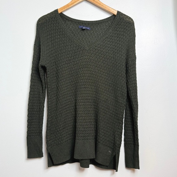 American Eagle Outfitters Sweaters - American Eagle Outfitters Olive Green Textured V Neck Long Sleeve Sweater Sz S